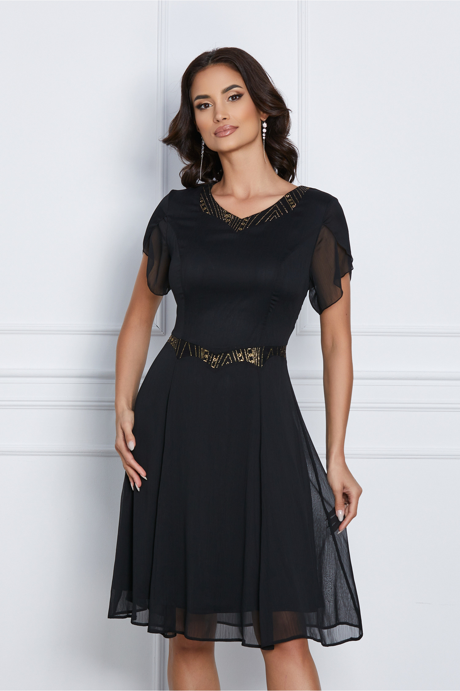 Rochie de ocazie neagra cu glitter in talie si la decolteu