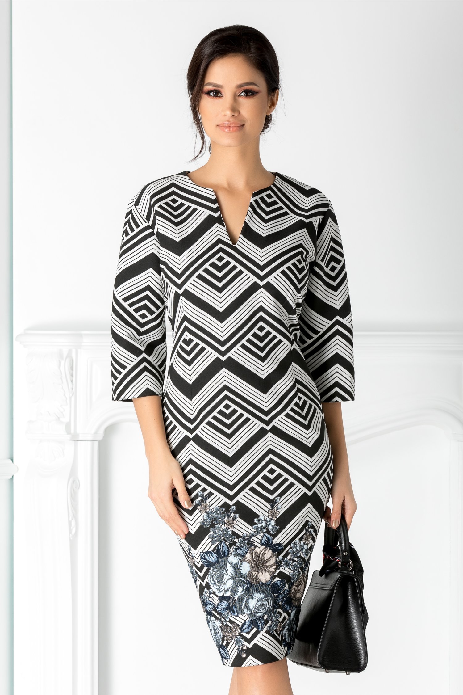 Rochie Lucia neagra cu imprimeu alb in zig-zag