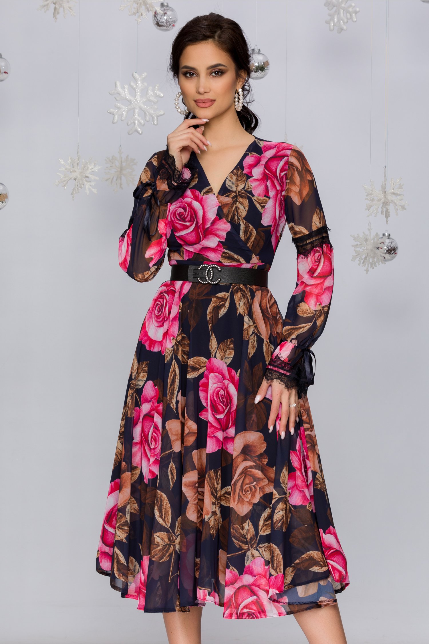 Rochie luiza bleumarin cu imprimeuri florale bej si roz