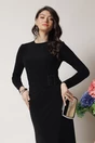 Rochie lunga casual din jerse neagra cu model si catarama in talie