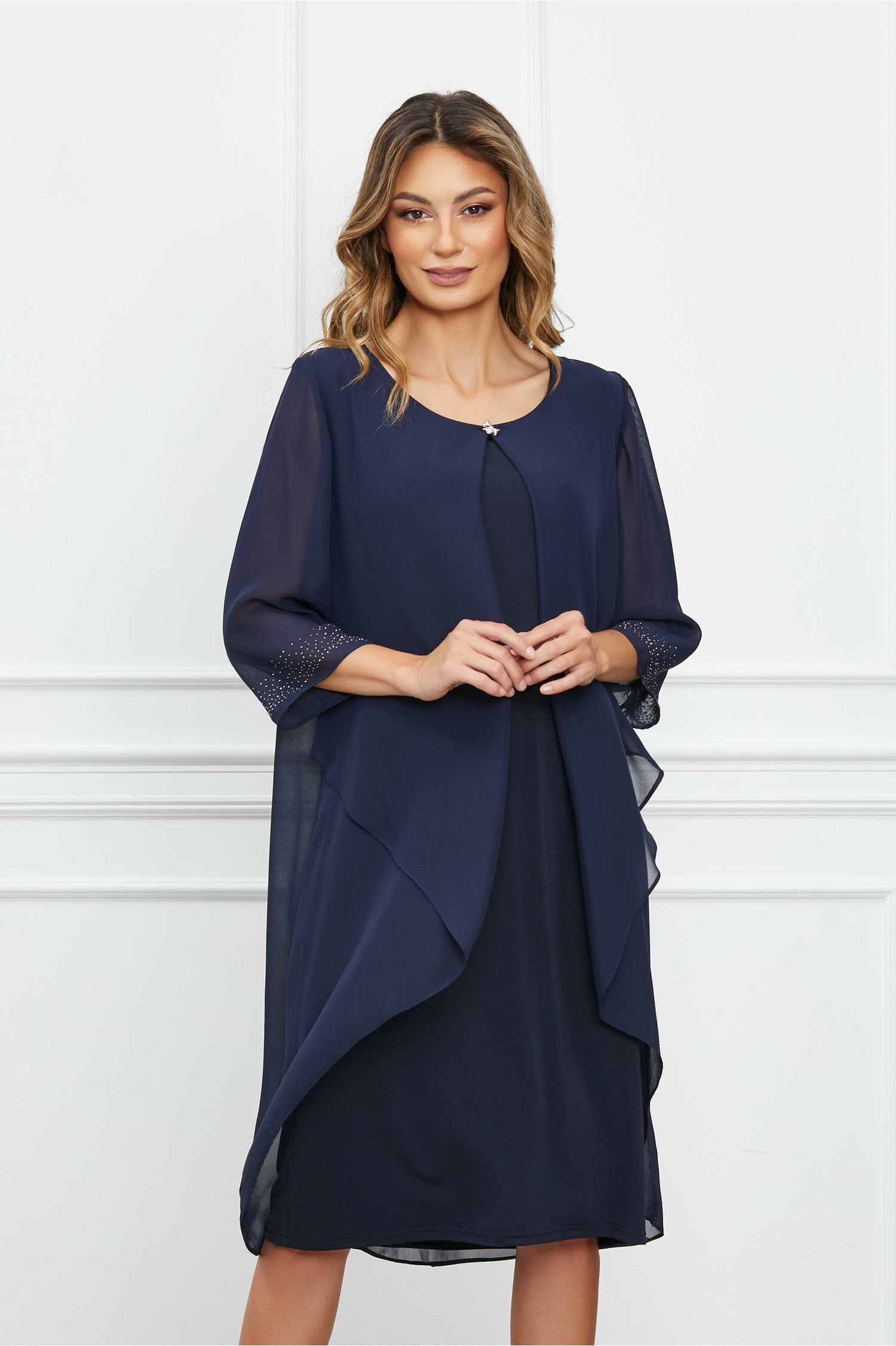Rochie Madalina bleumarin cu capa din voal