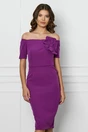 Rochie magenta cu umeri goi si floare pe bust