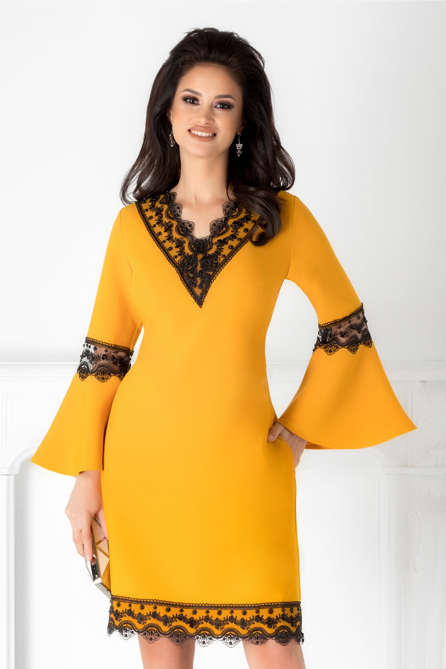 Rochie Marta galbena cu dantela si margele