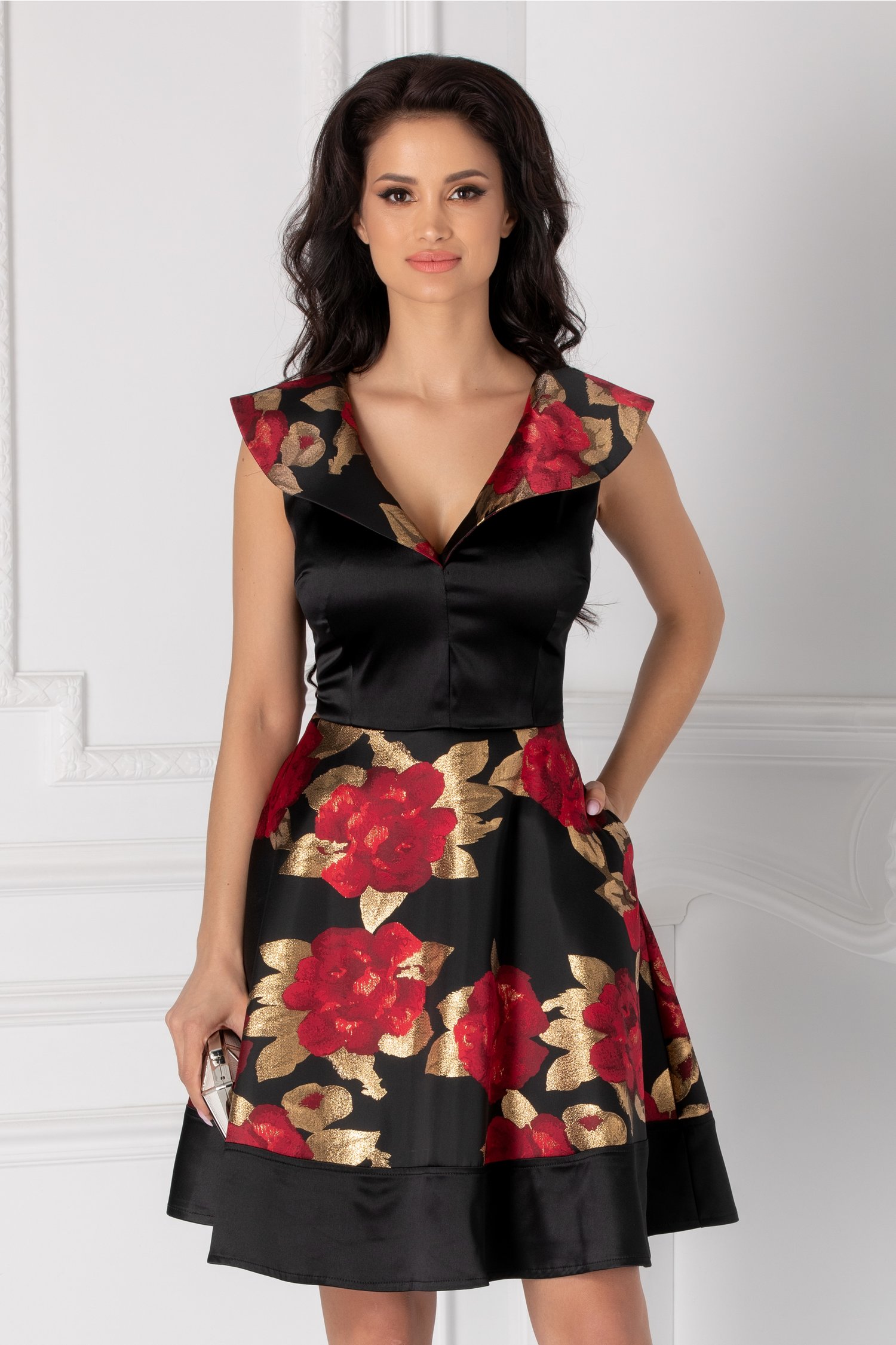 Rochie Mary neagra cu imprimeu floral bordo