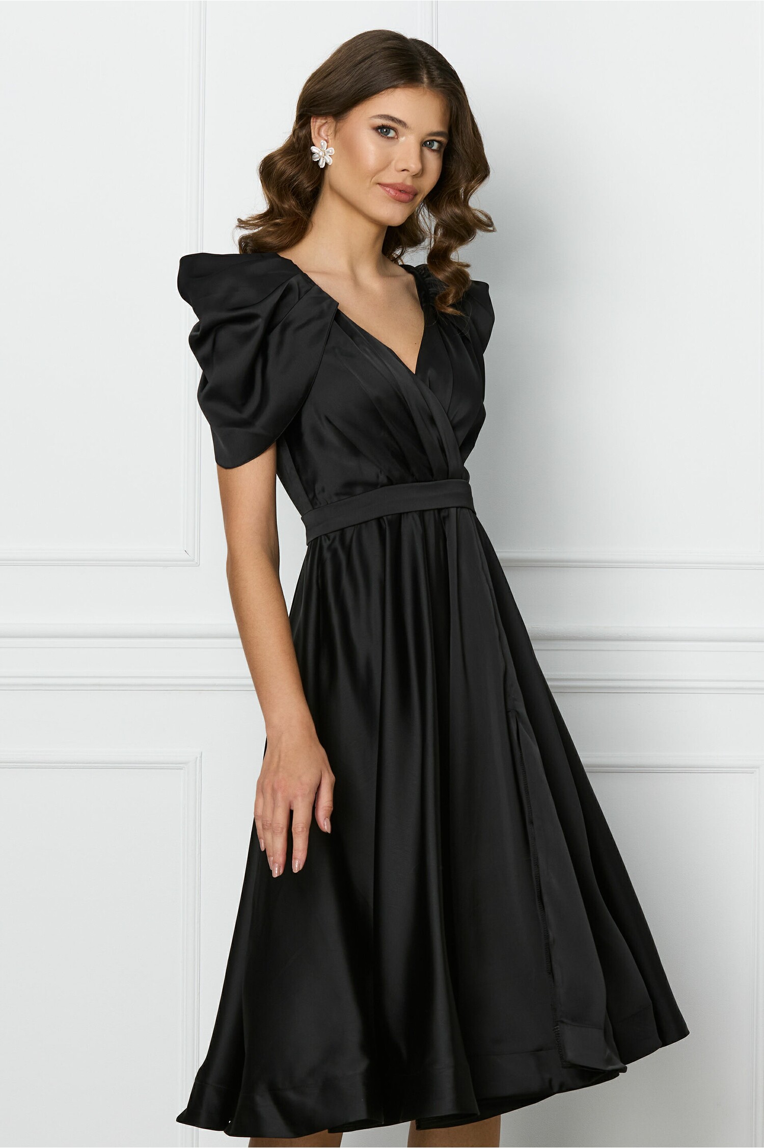 Rochie MBG neagra clos din satin