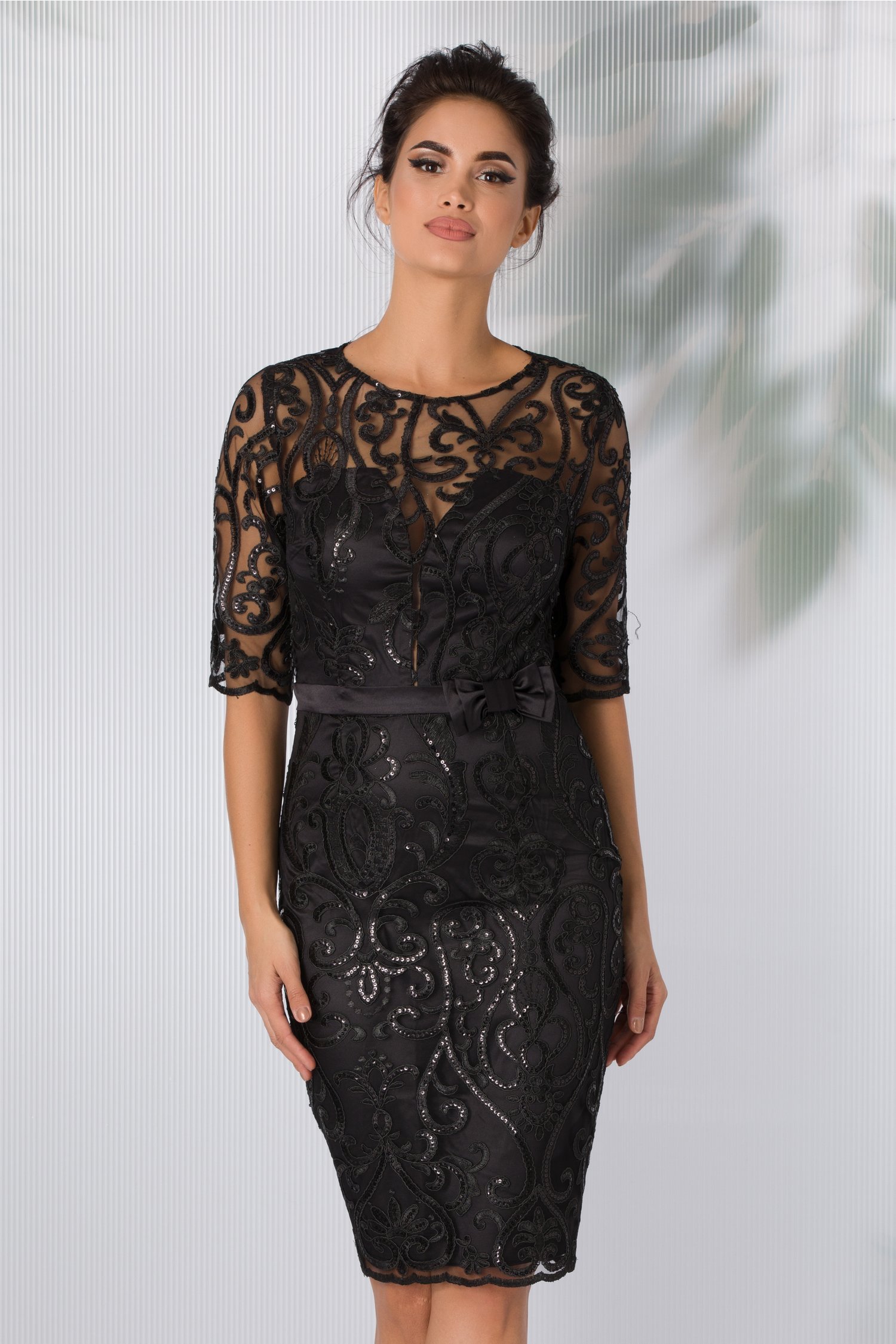 Rochie MBG neagra din tull cu broderie florala eleganta