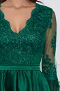 Rochie MBG verde cu bust din dantela si pene la maneci