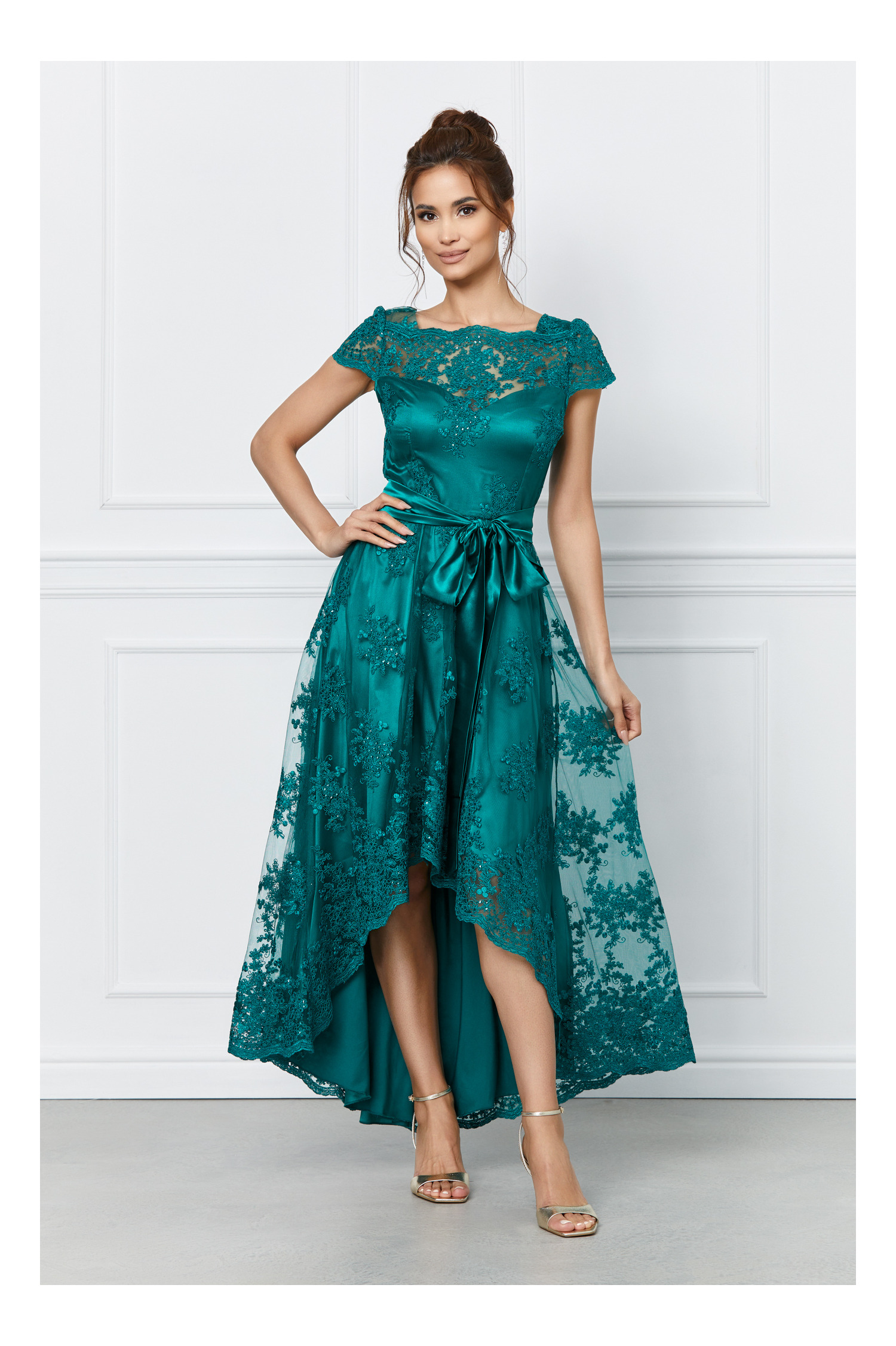 Rochie din dantela verde din dantela cu lungime asimetrica