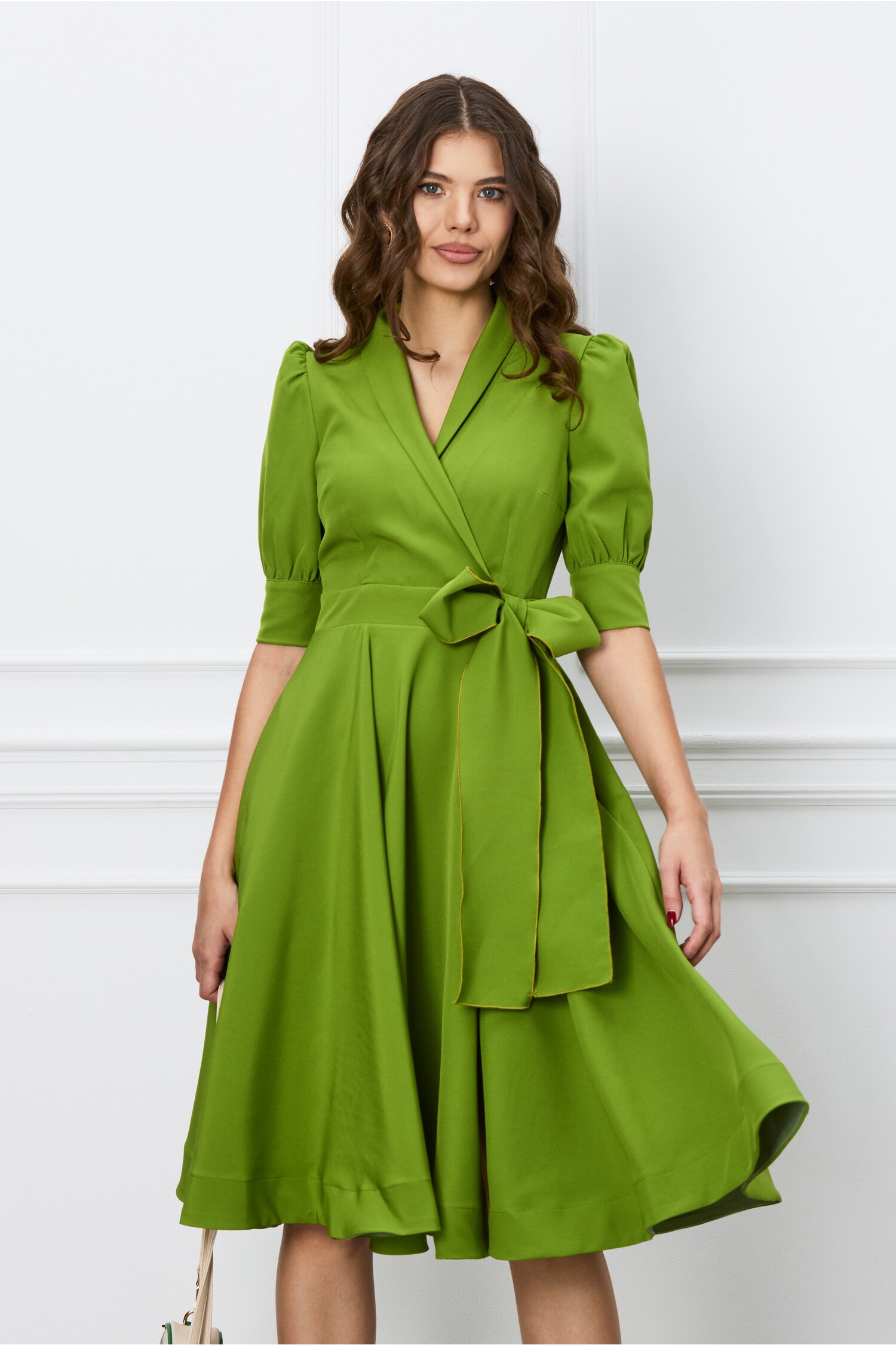 Rochie MBG verde lime cu funda in talie