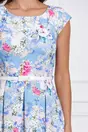 Rochie Mihaela bleu cu flori roz si cordon in talie