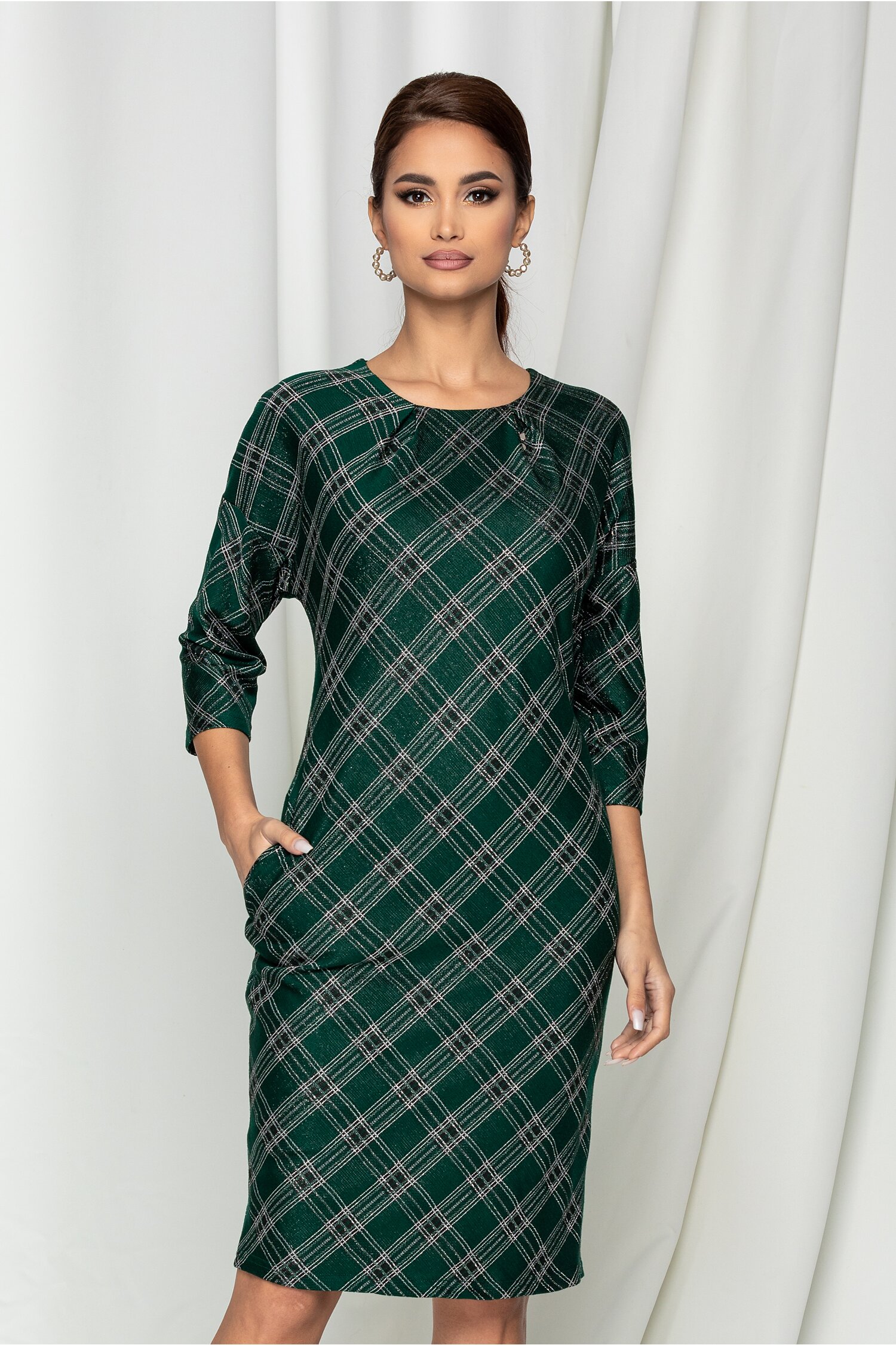 Rochie Misha verde cu carouri si fir lurex