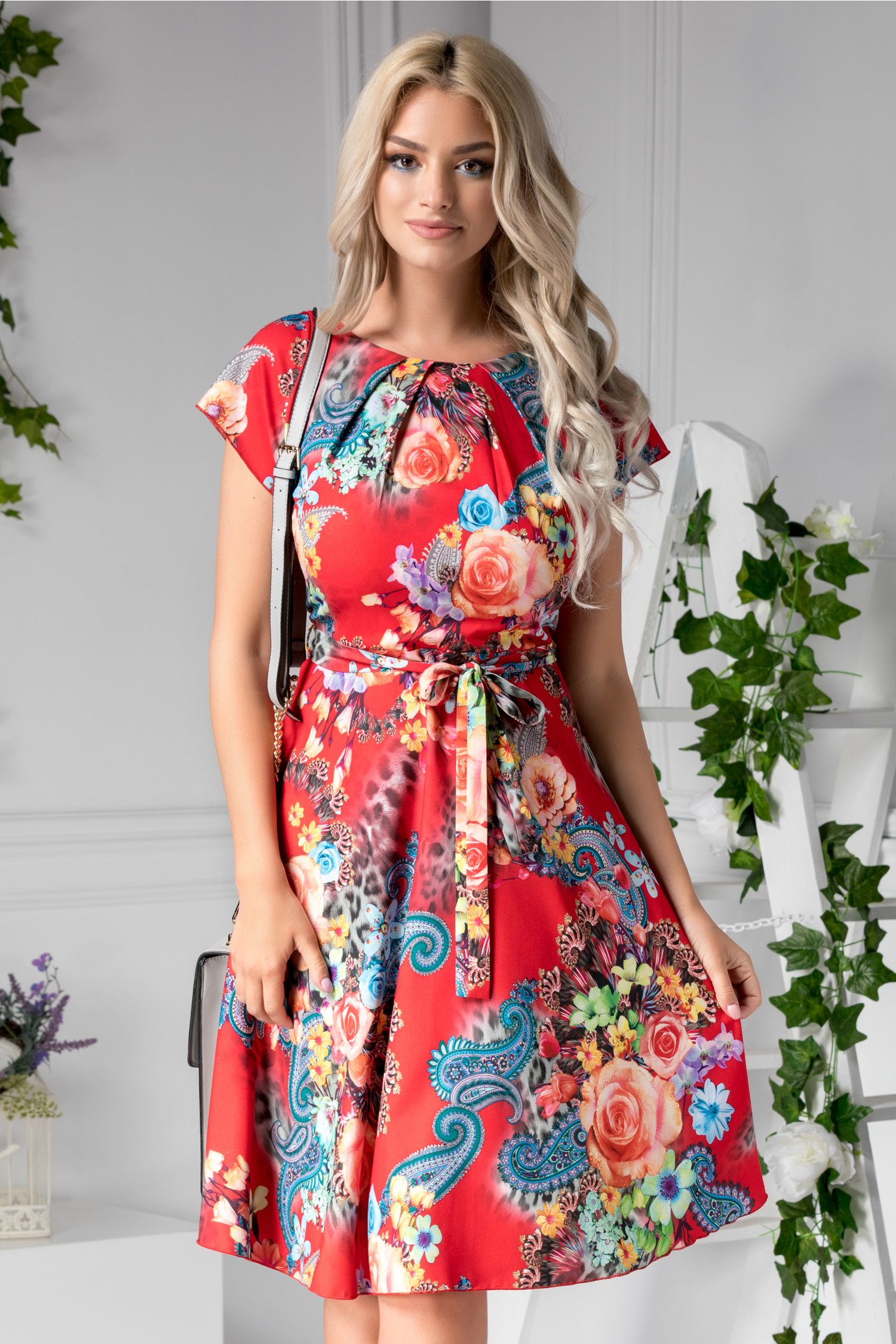 Rochie Missa rosie de zi cu imprimeu colorat