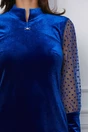 Rochie Moze albastra din catifea cu maneci din organza cu buline