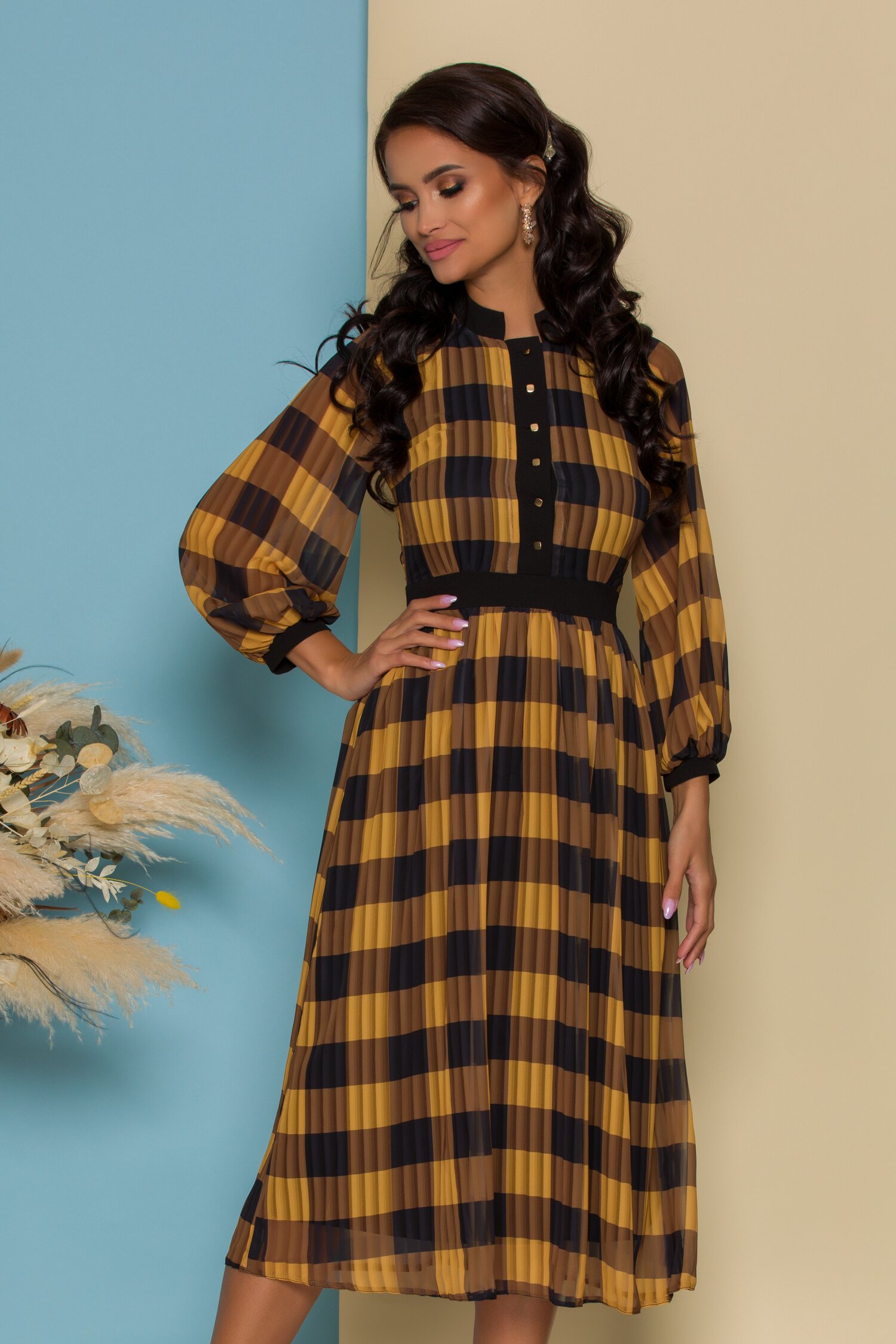 Rochie Moze din voal in carouri galben mustar cu nasturi