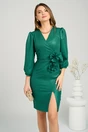 Rochie Moze eleganta din stofa cu insertii din glitter verde cu flori in talie