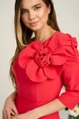 Rochie Moze eleganta din stofa rosu zmeura cu floare maxi pe bust
