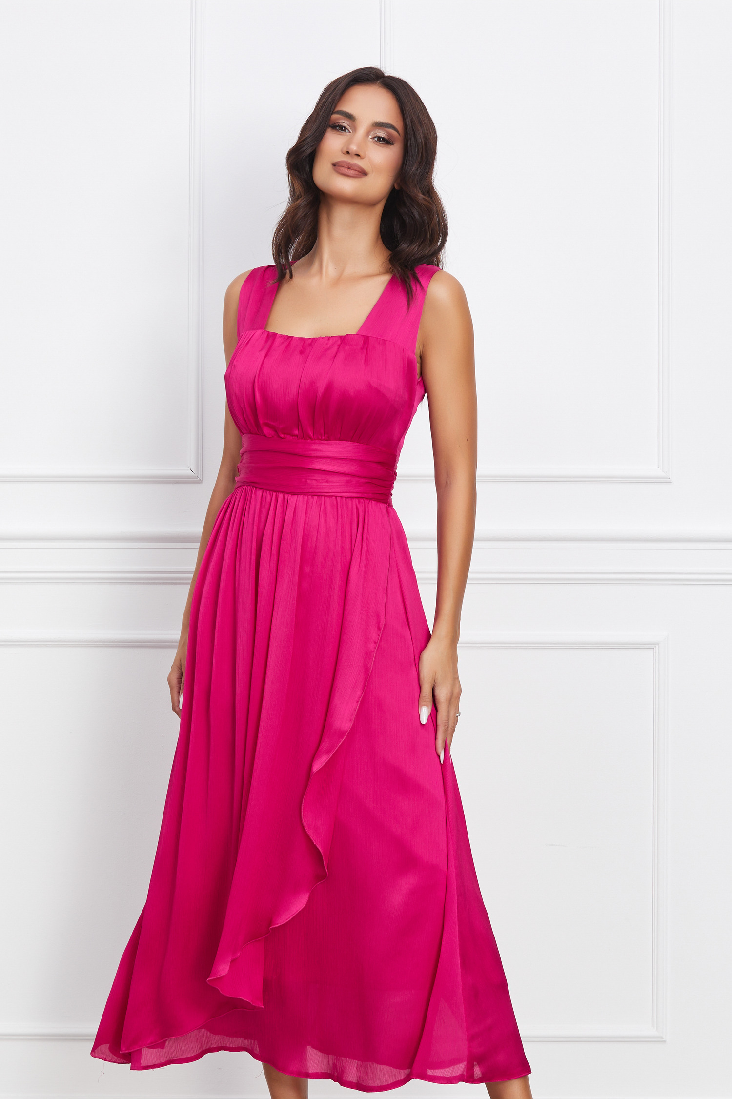 Rochie fucsia din voal cu fusta petrecuta - Rochii-Dama.ro