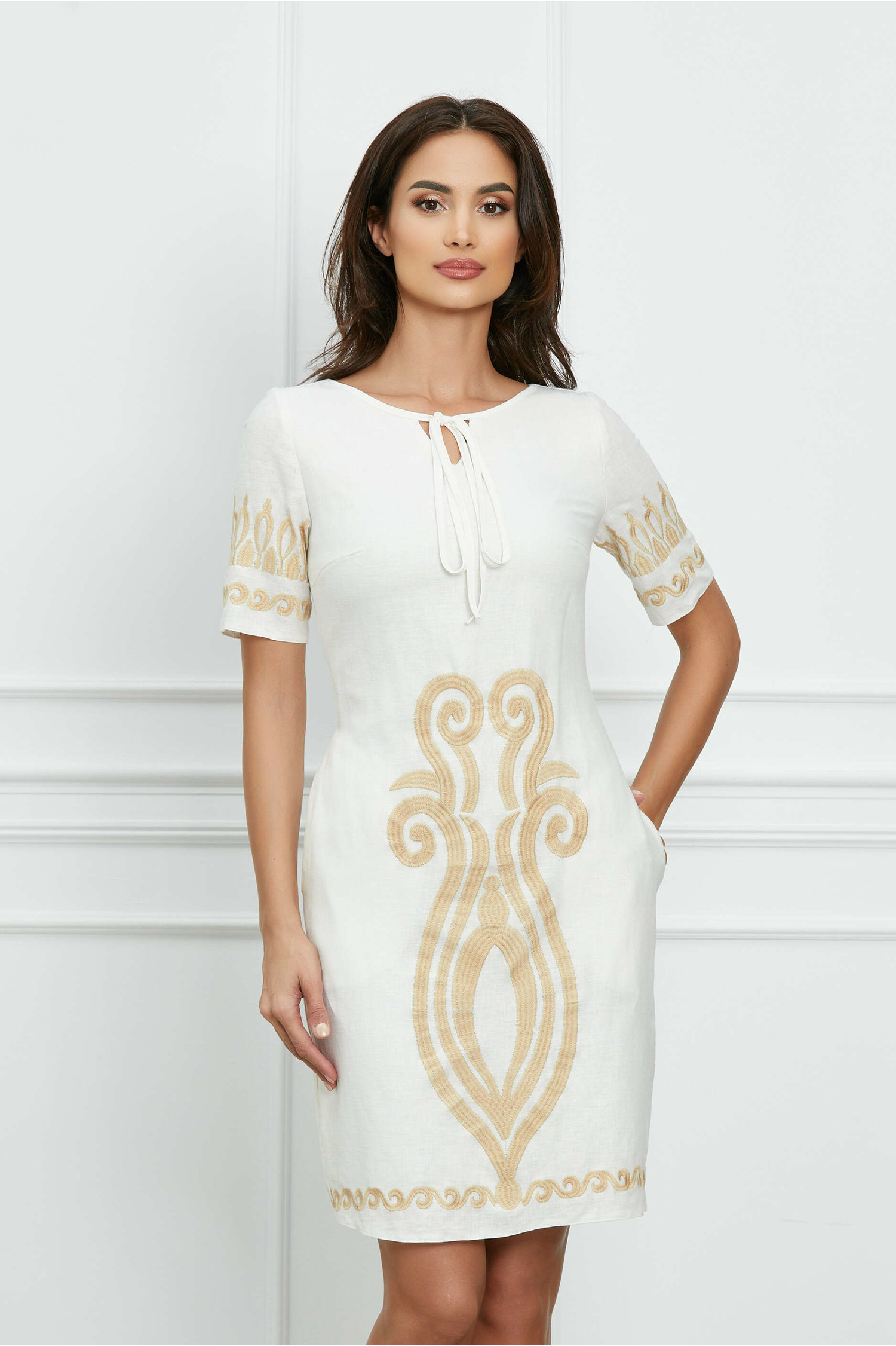 Rochie office ivory cu broderie bej