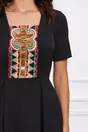 Rochie Moze neagra clos cu broderie pe bust si fusta