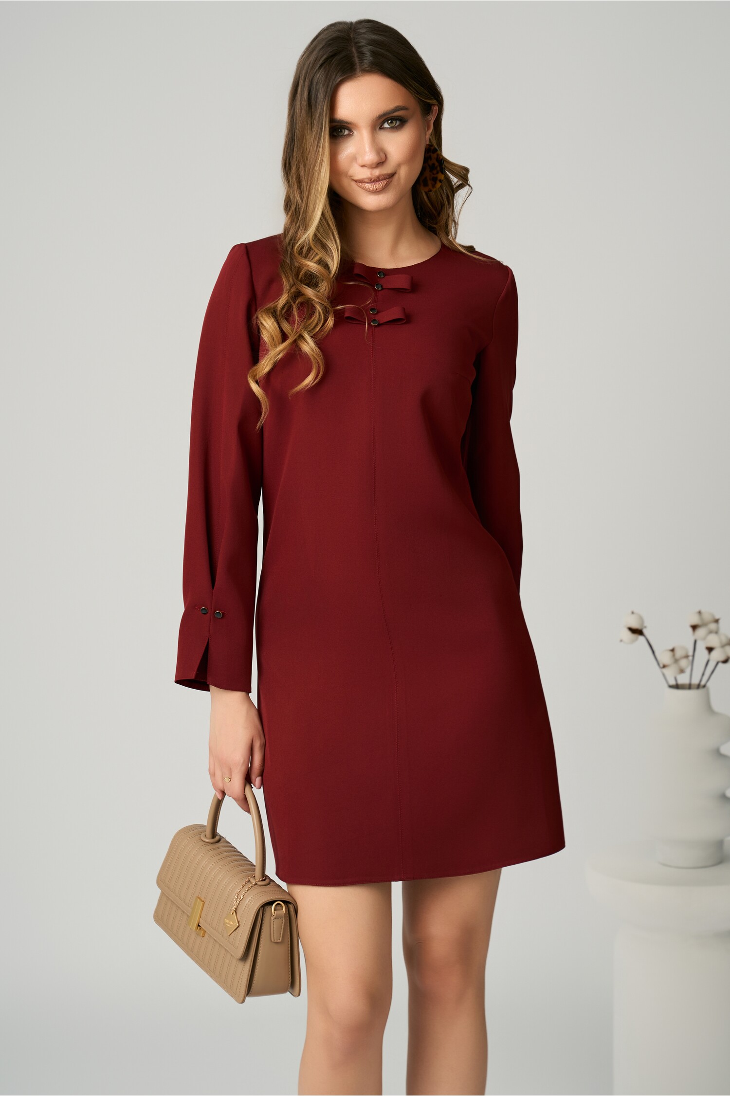 Rochie Moze office din stofa bordo cu fundite pe bust