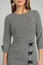 Rochie Moze office din stofa cu imprimeu pepit si funde pe fusta