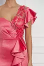 Rochie Moze roz cu broderie la bust si volan pe fusta