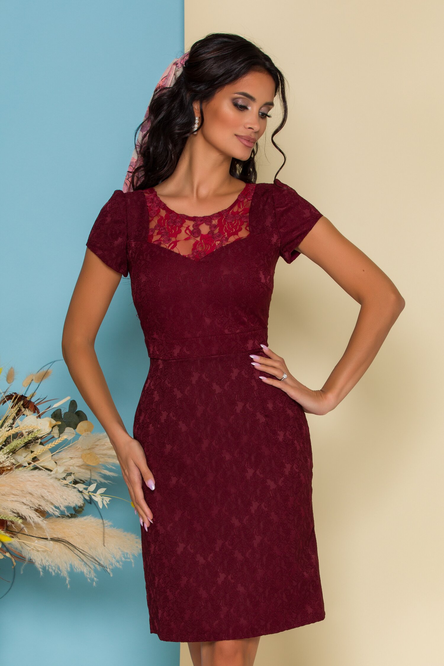 Rochie Nadia bordo din brocard cu broderie