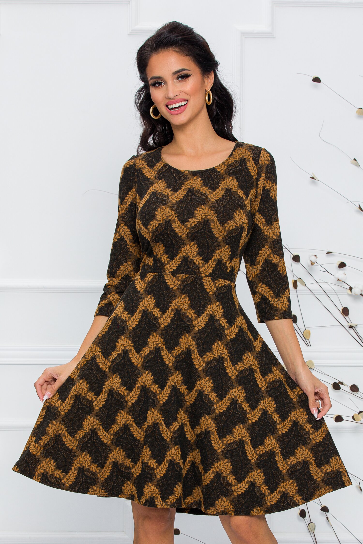 Rochie neagra cu imprimeu cu frunze maro
