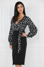 Rochie neagra cu imprimeuri albe pe bust si funda in talie