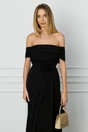 Rochie neagra lunga cu trandafir in talie