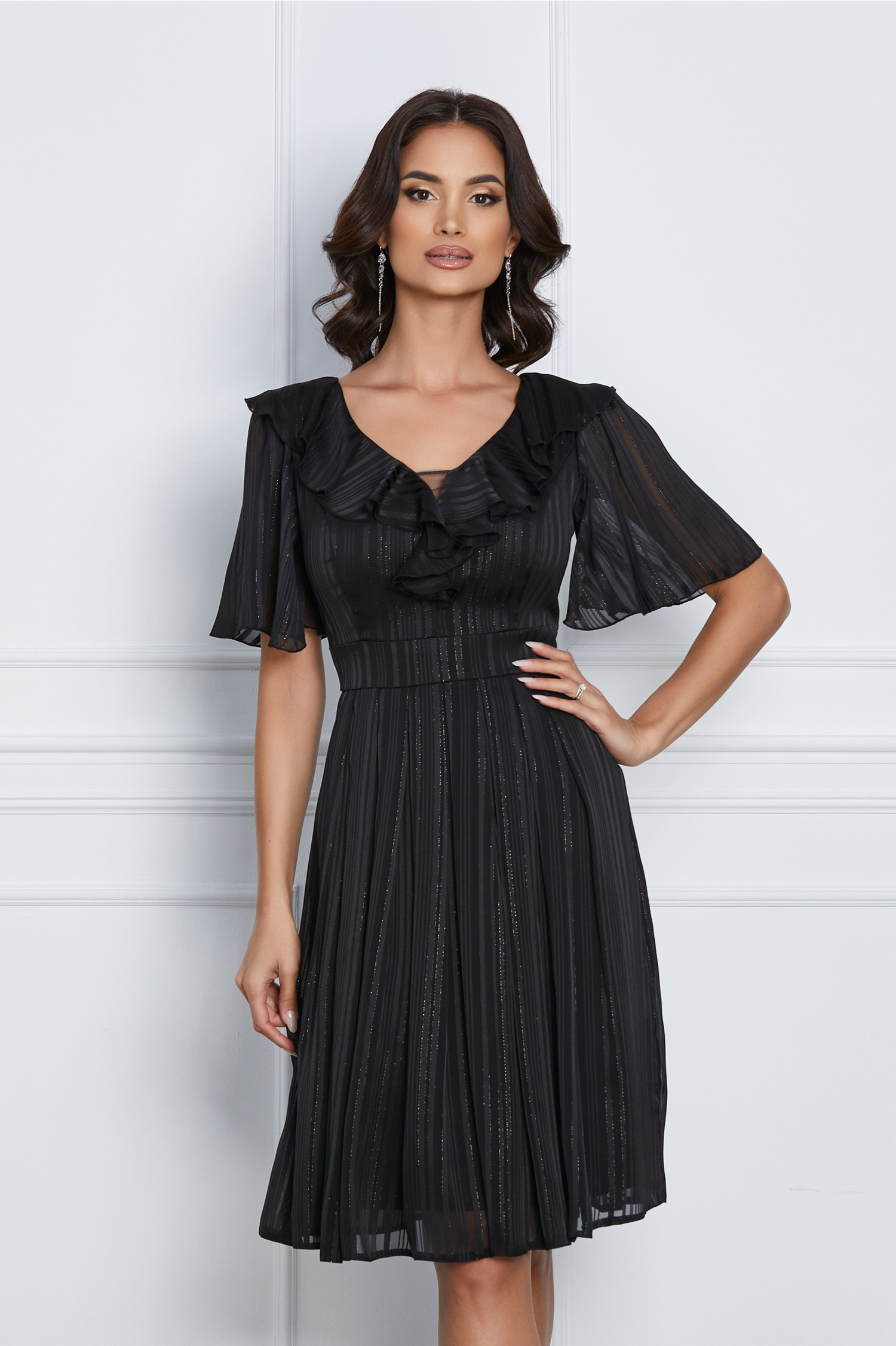 Rochie neagra cu fir lurex - Rochii-Dama.ro