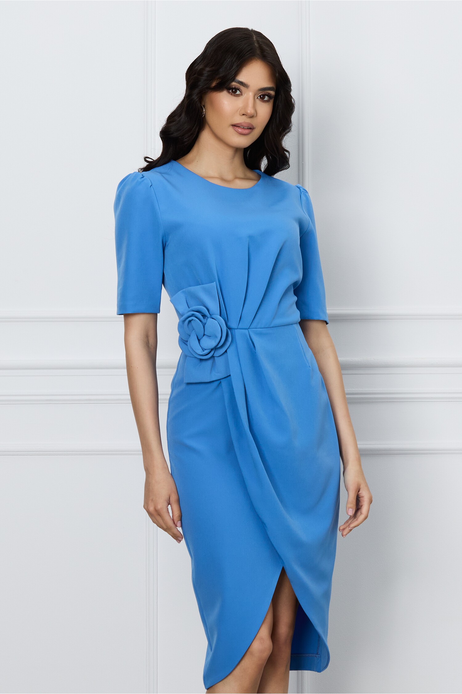 Rochie office bleu cu floare 3D in talie