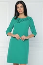 Rochie office din stofa verde accesorizata cu floricele la bust