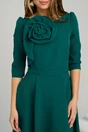 Rochie office din stofa verde cu floare pe bust