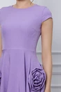 Rochie office lila cu trandafiri la buzunare