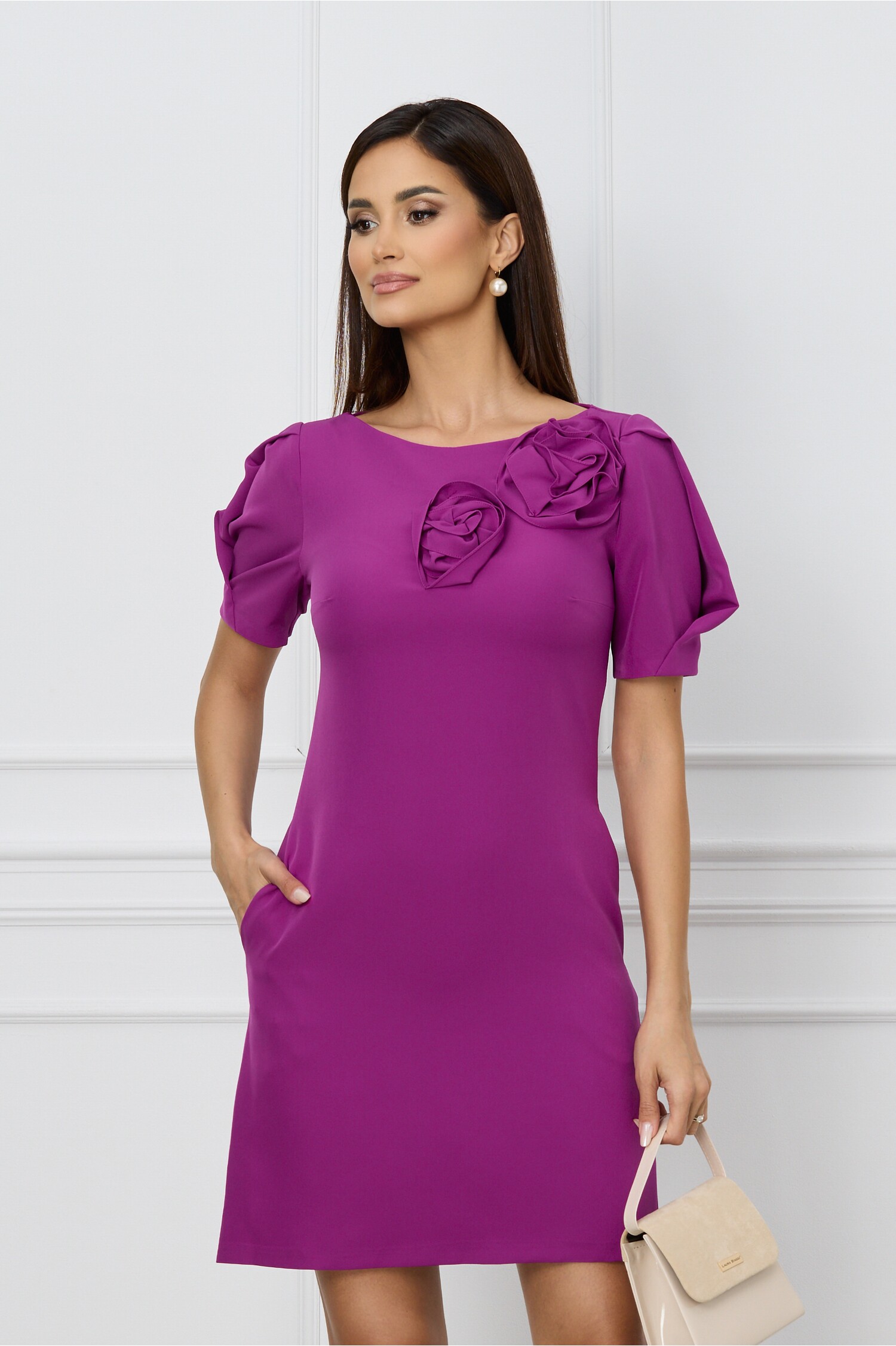 Rochie office magenta cu flori maxi pe bust