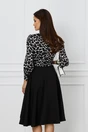 Rochie office din stofa neagra cu imprimeu alb la bust