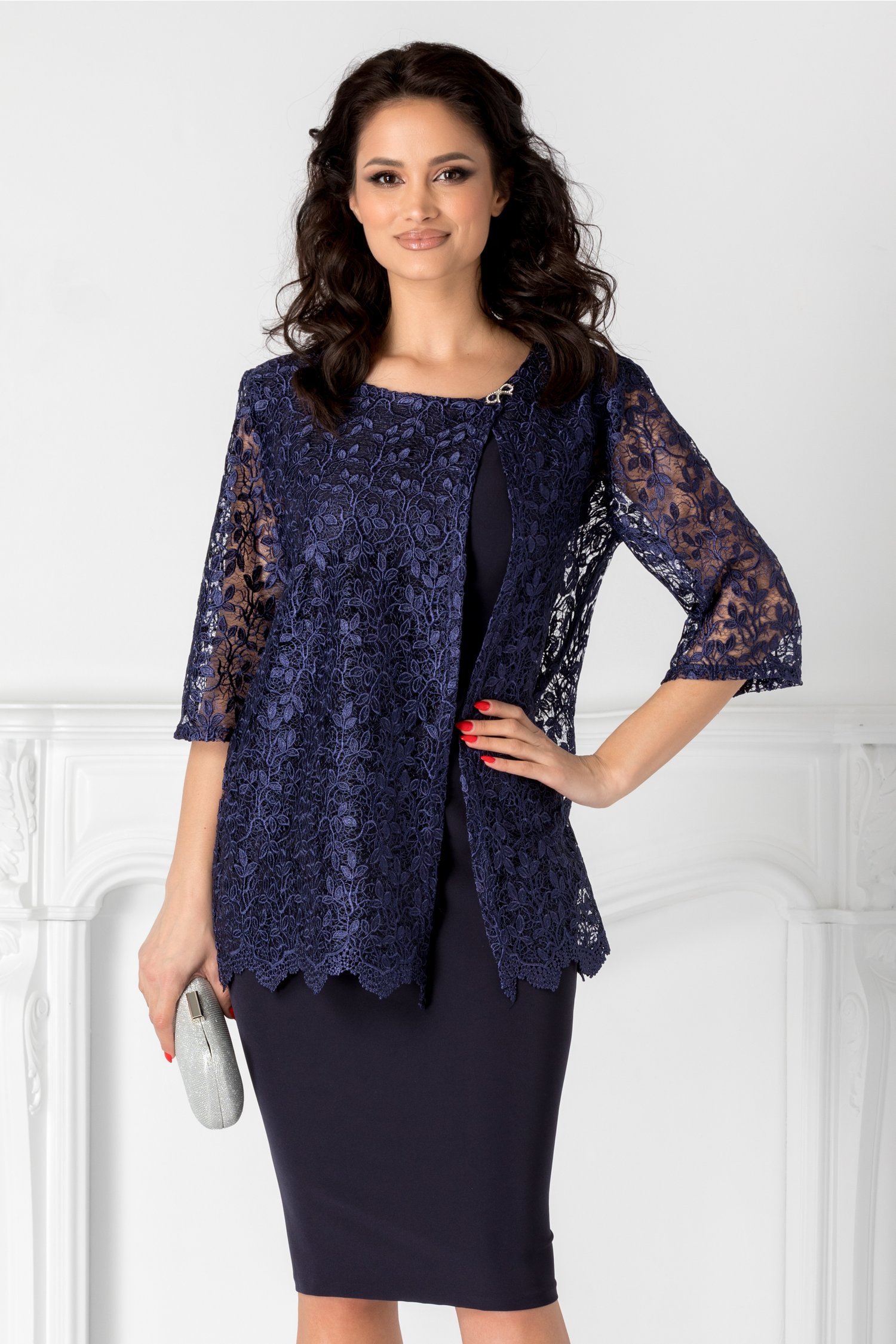 Rochie Rania bleumarin cu aplicatie din dantela