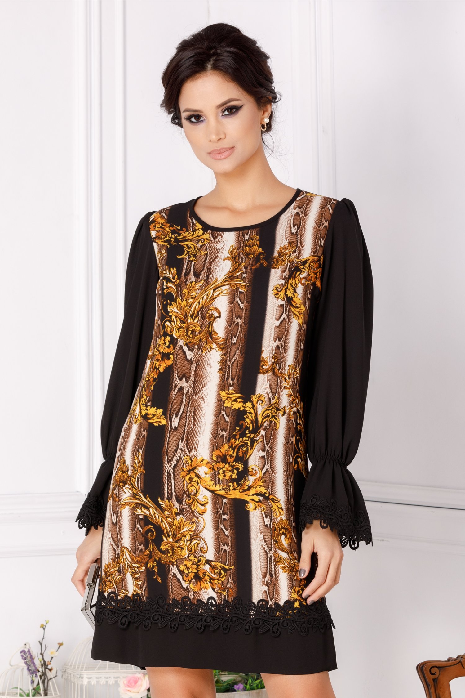 Rochie Tania neagra cu imprimeu deosebit si broderie