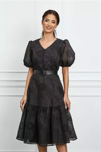 Rochie Valentina neagra din organza cu broderie si curea in talie