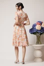 Rochie DY Fashion vaporoasa din voal alba cu flori roz