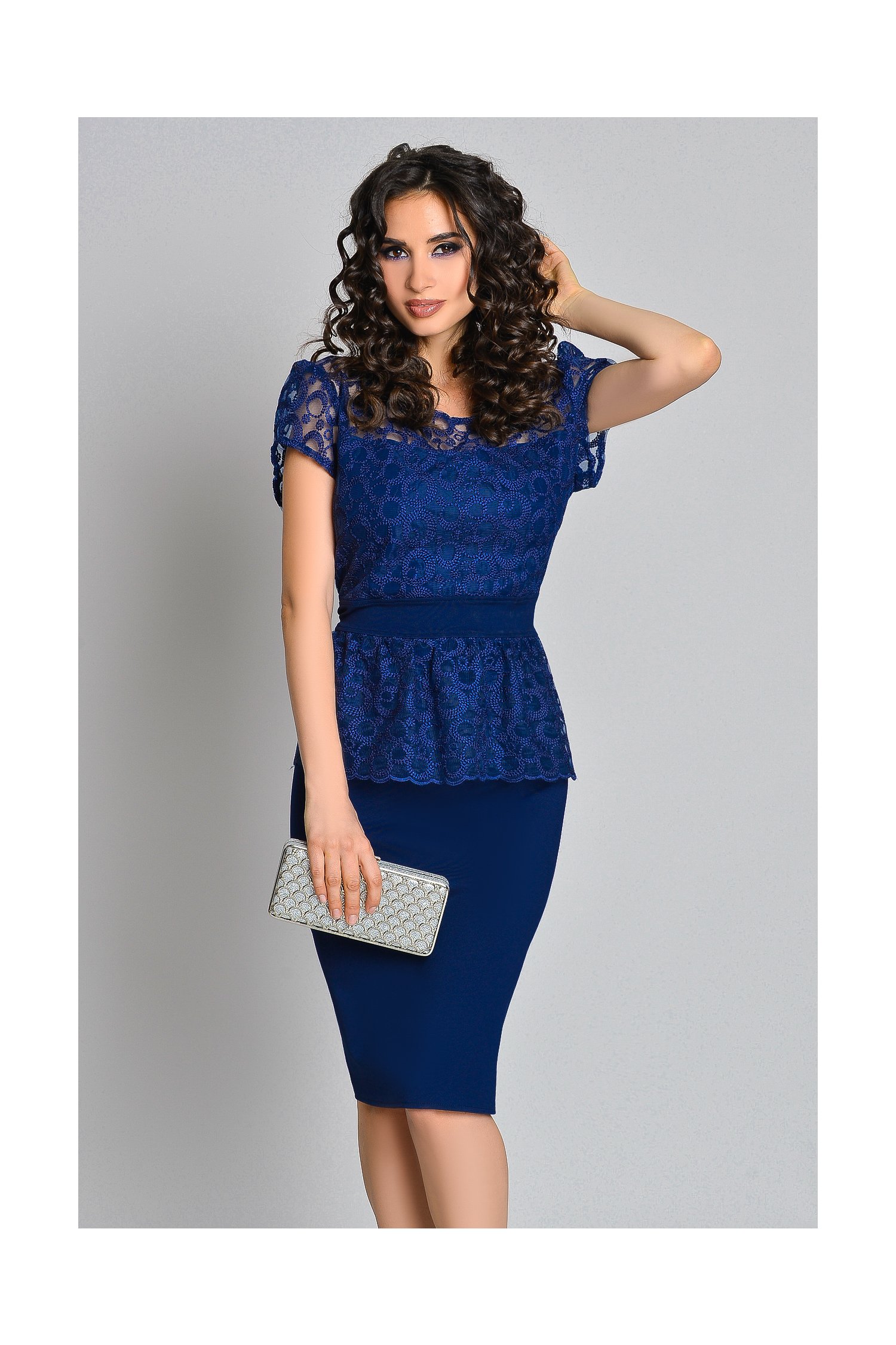 Rochie Venetia bleumarincu peplum si broderie