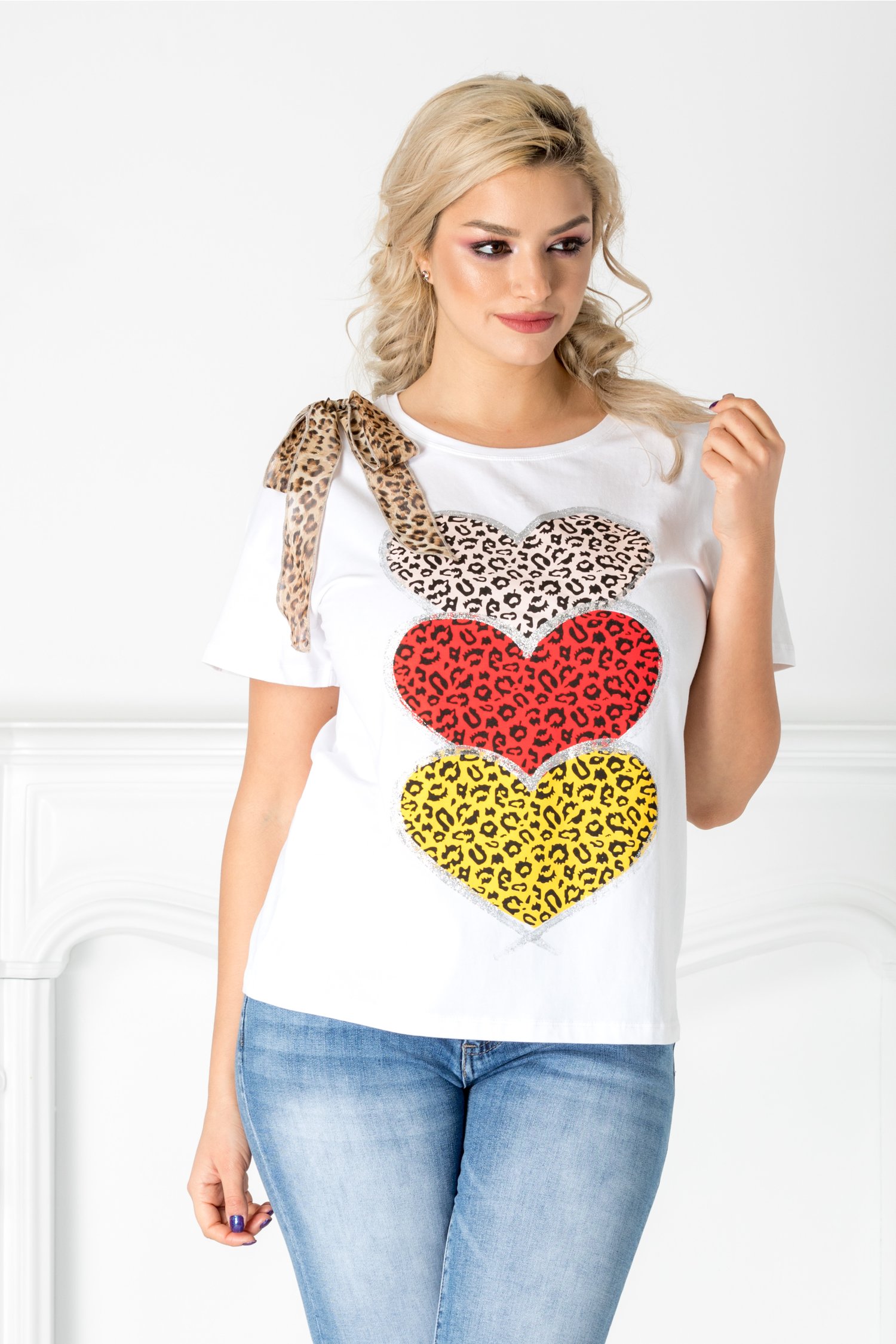 Tricou alb cu inimioare si animal print