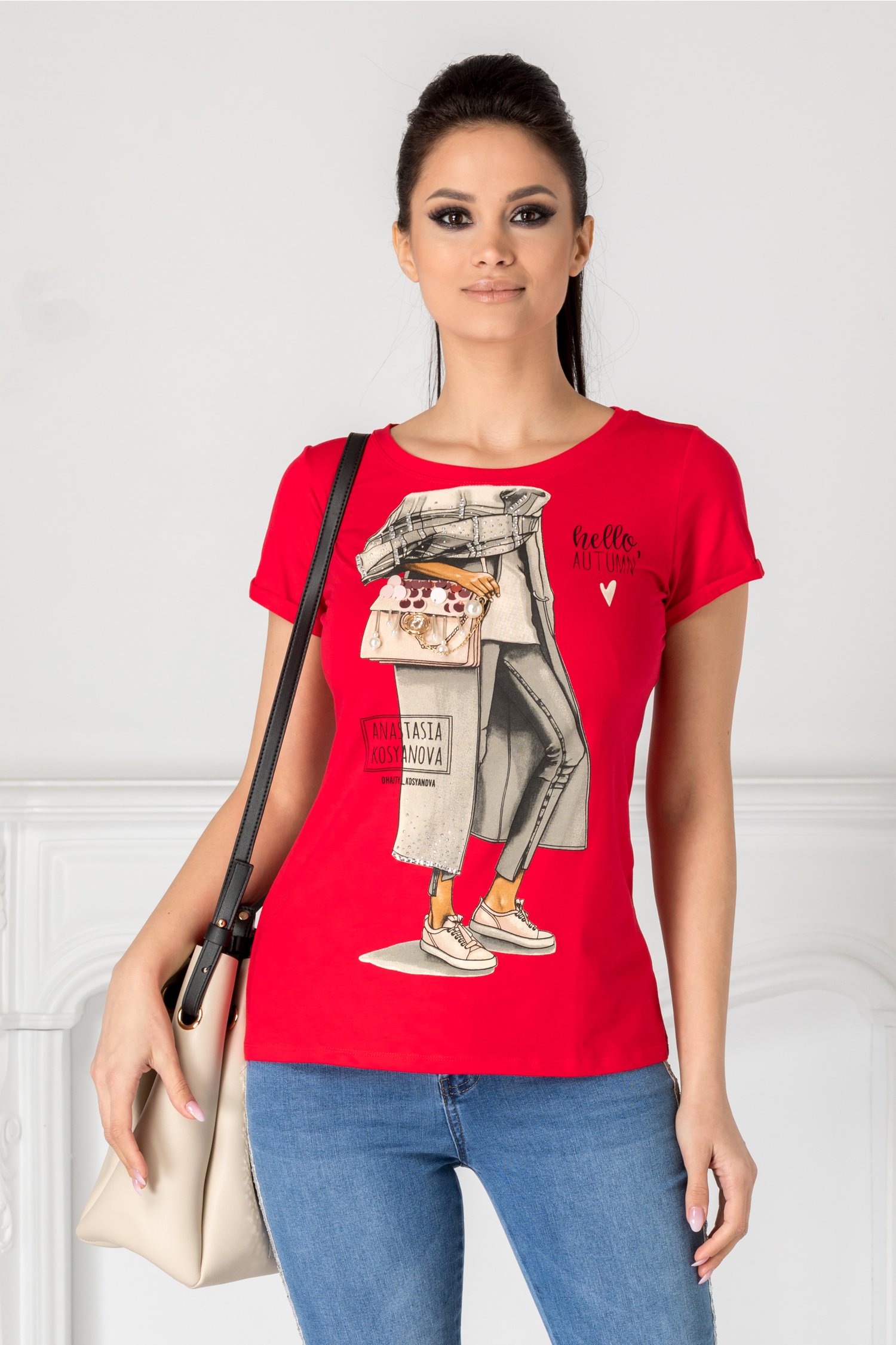 Tricou Anastasia rosu cu imprimeu si aplicatii