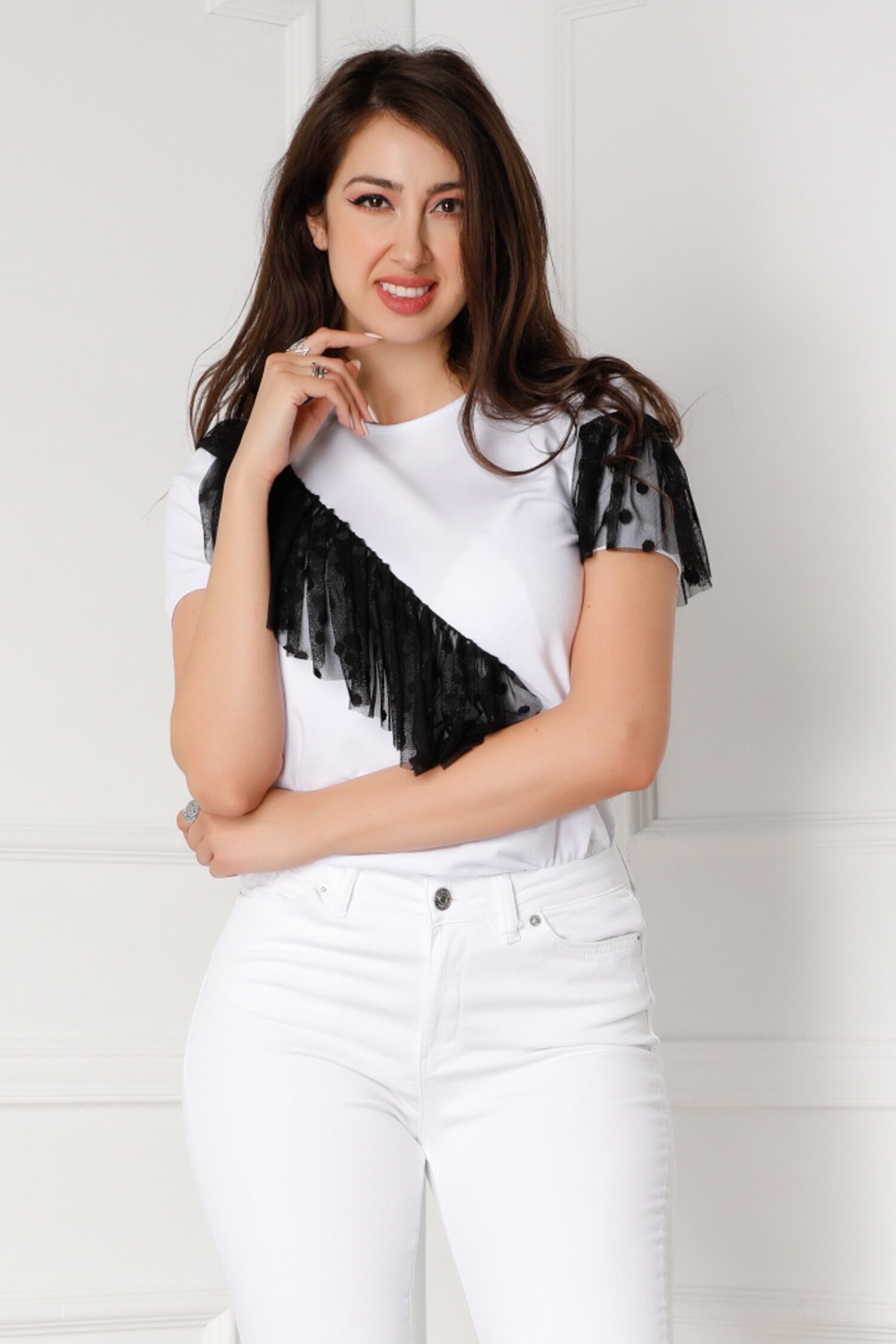 Tricou LaDonna alb cu insertie din tull negru cu buline