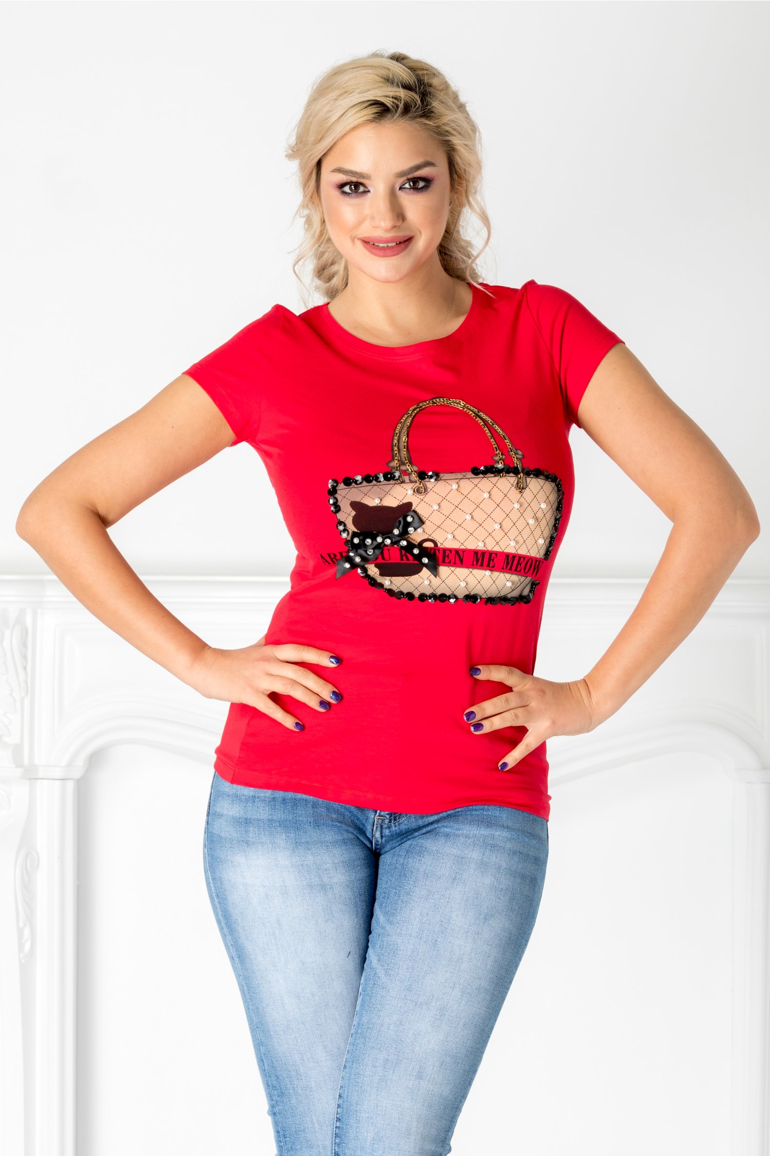 Tricou Meow rosu cu aplicatie la bust