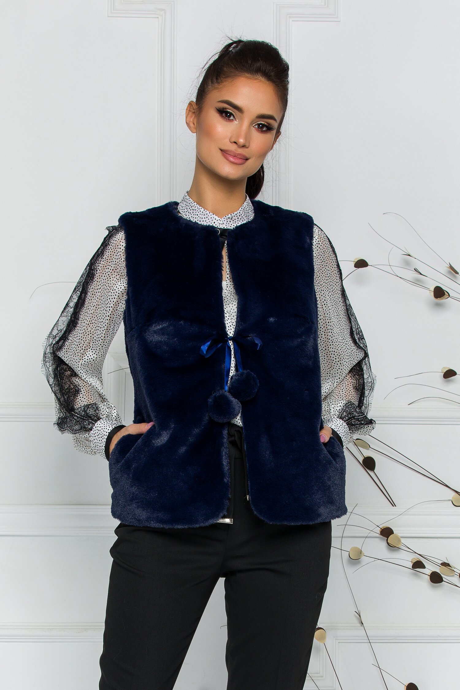 Vesta Lilly bleumarin din blanita ecologica