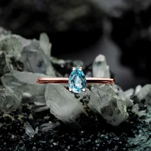 Розово злато Serene Bliss Blue Topaz Сребърен пръстен
