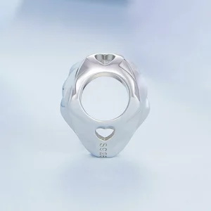 Сребърен талисман изваяно сърце