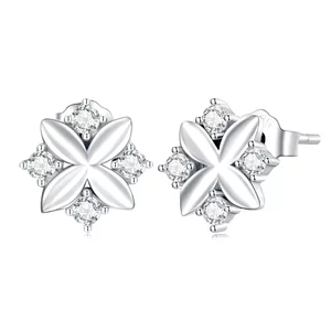 Crystal Clover ezüst fülbevaló